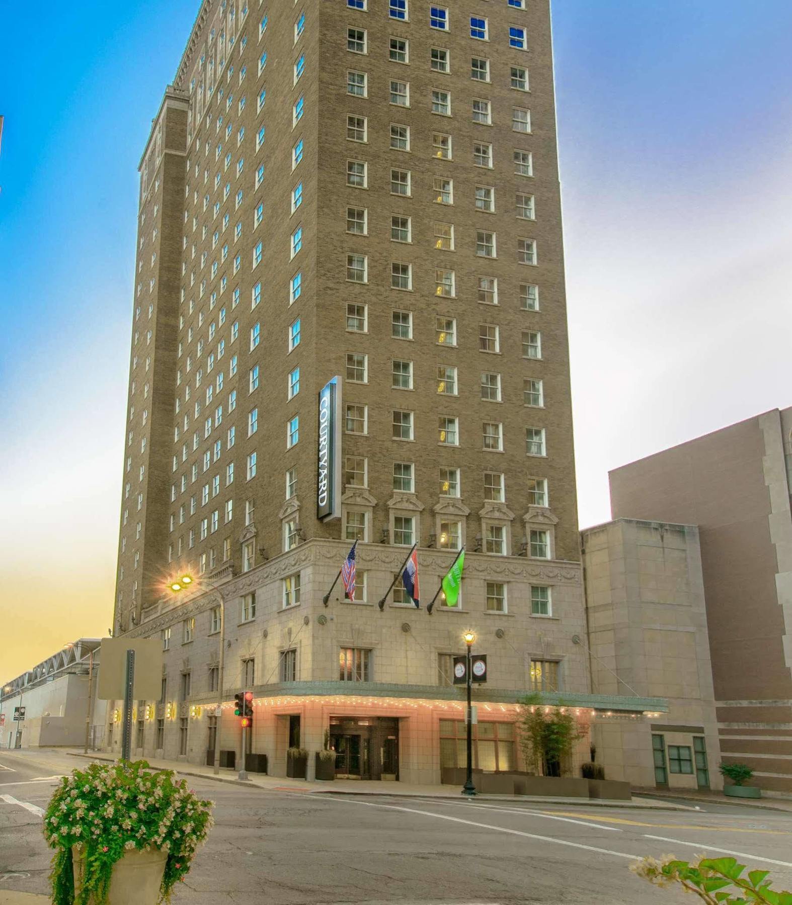 מלון Courtyard St. Louis Downtown/Convention Center מראה חיצוני תמונה